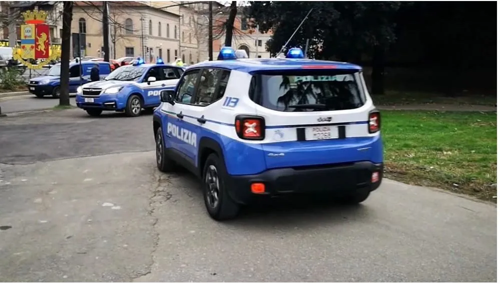 Itali/ Nëna qëllon djalin e saj 15-vjeçar me armë, më pas vret veten