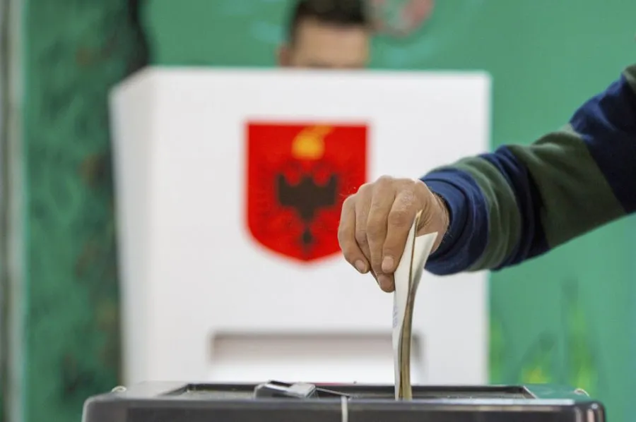 Publikohen rregullat, si do të regjistrohet diaspora! Zbardhet drafti për votën e emigrantëve
