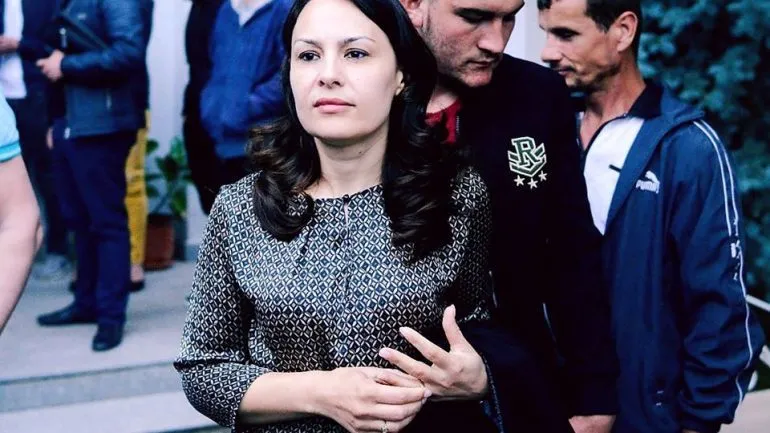 PS emëron  Elena Xhinën  në vend të Eridian Salianjit