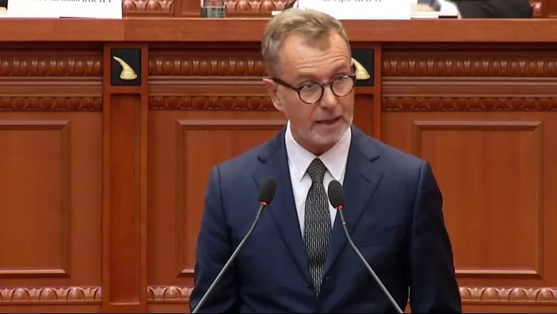 BE thirrje  Ramës dhe Berishës: Opozita dhe mazhoranca të shmangin sulmet dhe të kthehen në dialog