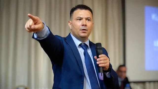 Opozita Vini Baçi Boçi