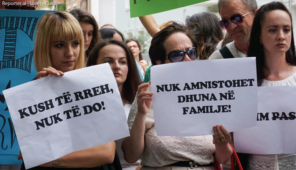 Rritet dhuna ndaj grave dhe vajzave në Shqipëri: Shifrat alarmante të gjysmës së parë të vitit 2024