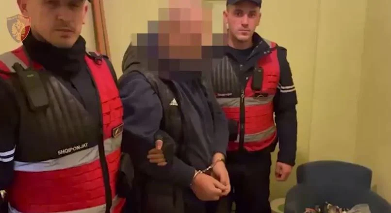 Durrës/Kokainë dhe armë në makinë, arrestohen dy të “fortët”