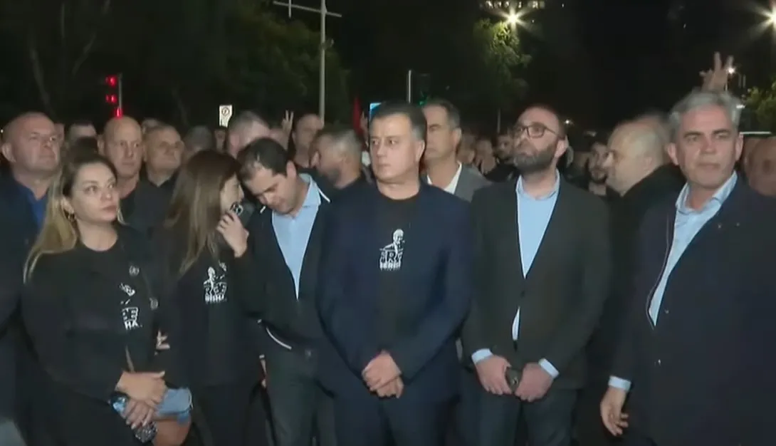 Opozita marshim nëpër rrugët e Tiranës; vihet në zbatim plani për bllokimin e trafikut