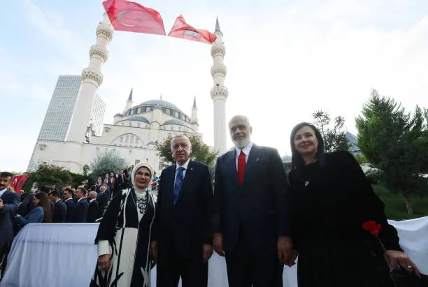 Vzita e Erdogan në Tiranë, bën jehonë në mediat greke