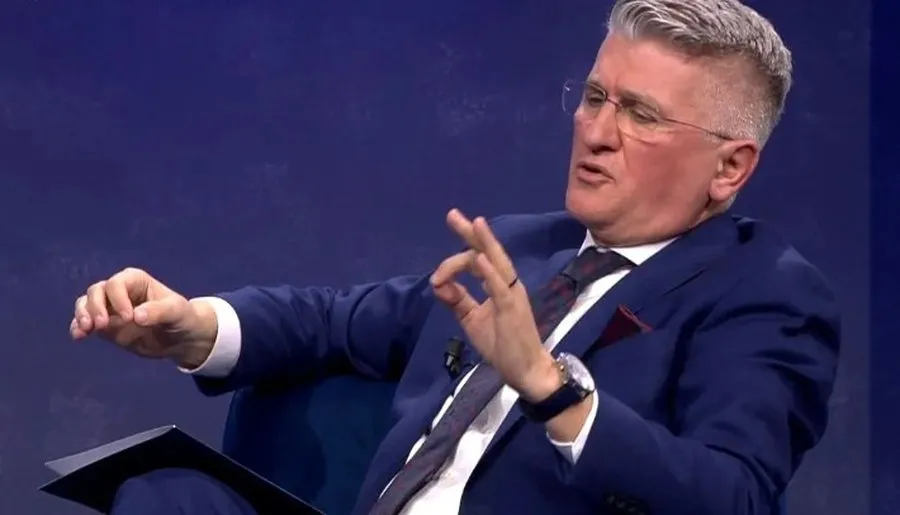 Ku janë ambasadorët?