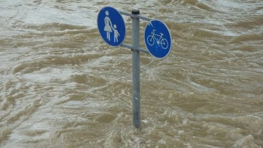Itali, stuhi dhe përmbytje në pjesën veriore nga moti i keq