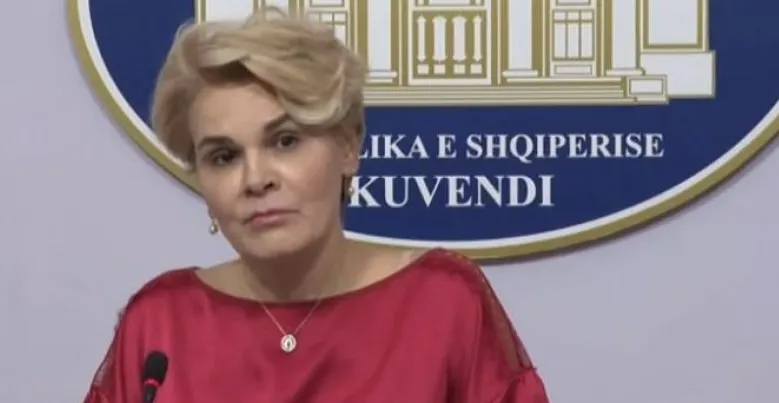 Kryemadhi e quan ‘proces politik’: Persona pranë meje janë rrëmbyer dhe u është kërkuar të japin dëshmi të rreme