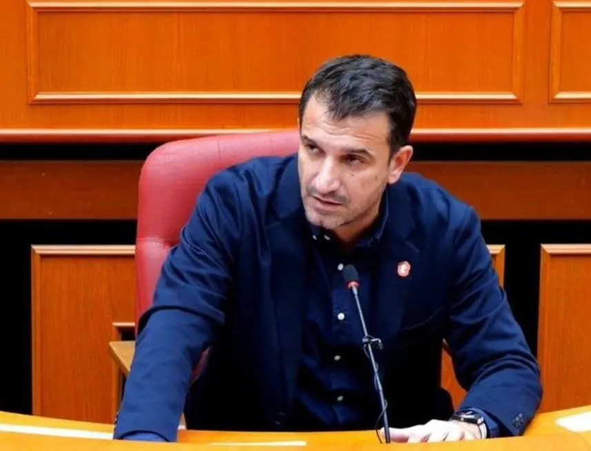 Veliaj ndryshon 12 drejtues të Bashkisë së Tiranës