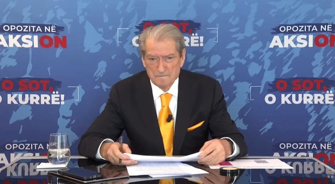 Berisha për mosbindjen civile: Ftoj shqiptarët të na bashkohen në 3 orët kundër regjimit