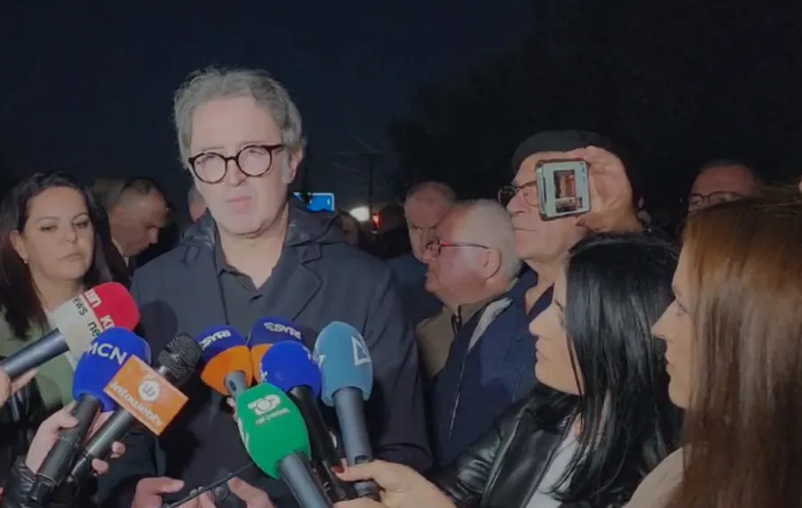 Alizoti u kërkon llogari policëve: Të kapin mafiozët, jo protestuesit! I shërbejnë karteleve të Elbasanit