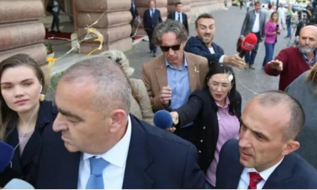 Beleri zbulon reagimin e eurodeputetëve,pasi u godit me vezë dhe kos