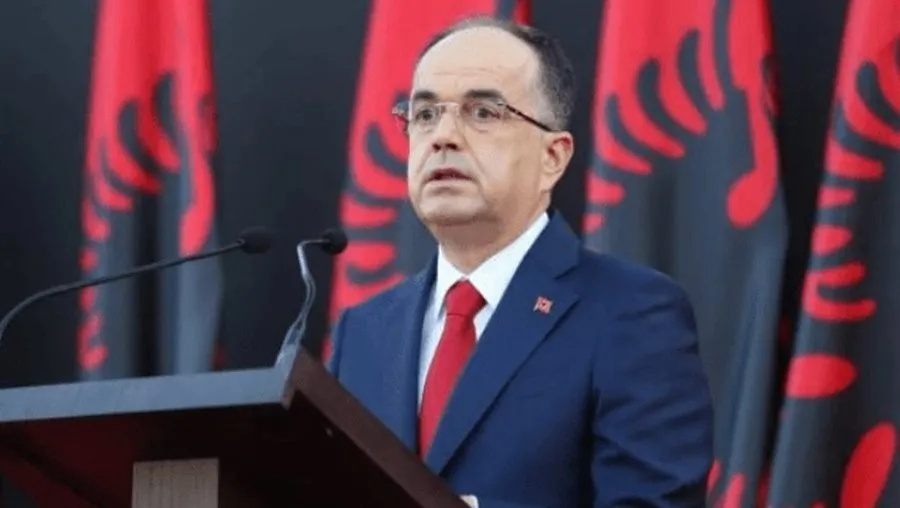 Presidenti Begaj reagon për vrasjen e 14-vjeçarit: Ngushëllime familjes, shoqëria të reflektojë në edukimin e brezit të ri