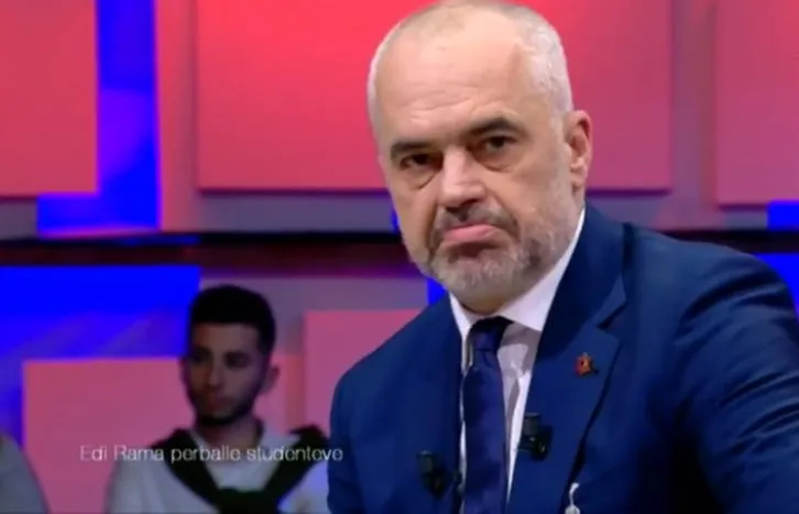 Dhuna si pasqyrë e qeverisjes: Ciniku që flet për moralin