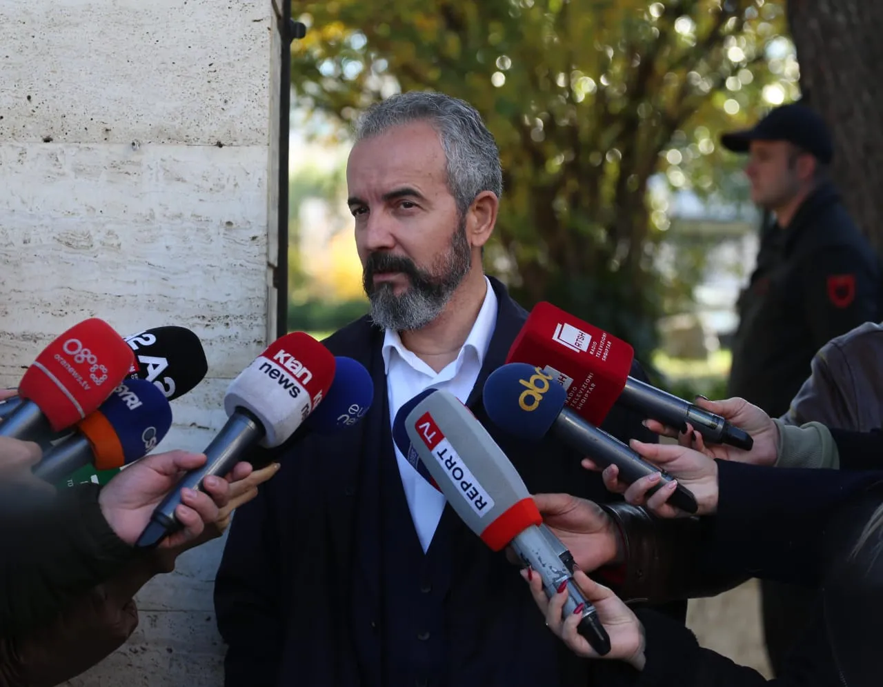 Celibashi si Peleshi e Klosi pas  takimit me  presidentin: Rekomanduam datën 11 Maj