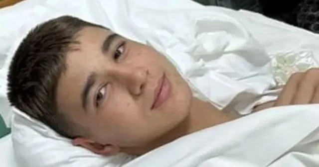 U plagos me thikë në sherrin ku vdiq shoku i tij Martin Cani, 14-vjeçari bën apel për ndihmë: Ju lutem na ndihmoni!