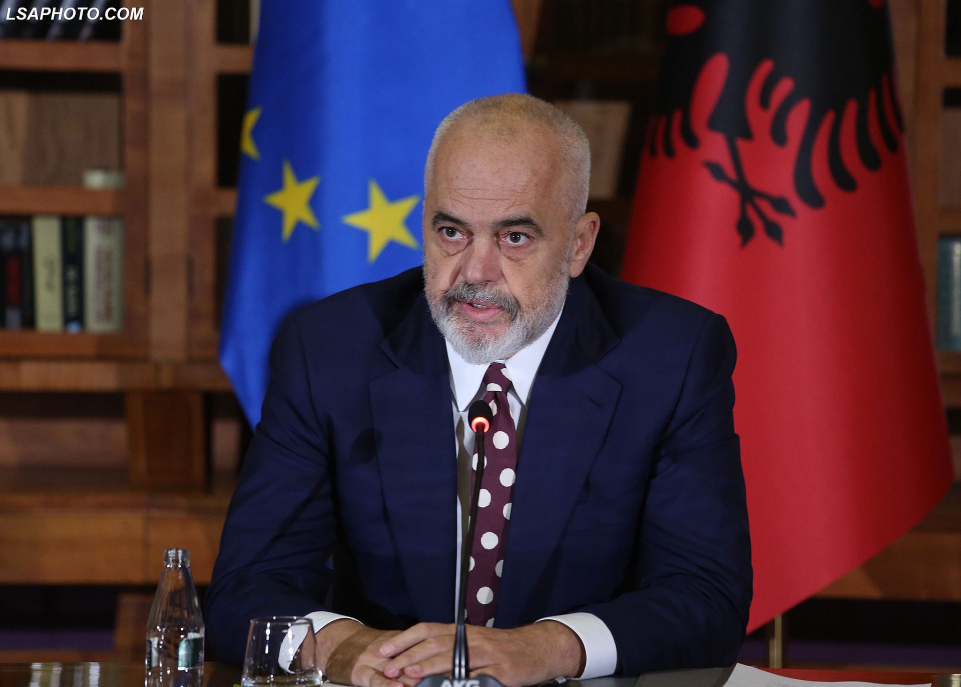 Rama dënon aktin terrorist të shpërthimit në kanalin e ujit