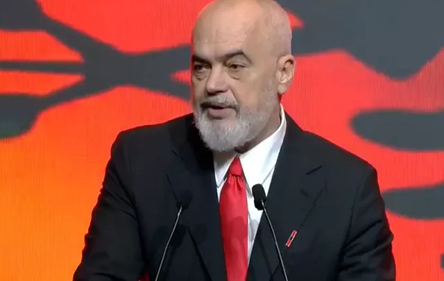 Kryeministri  Rama u kërkon votën e emigrantëve në Greqi:  Në 2030 të ngremë flamurin e Skënderbeut dhe Ismail Qemalit në Bruksel