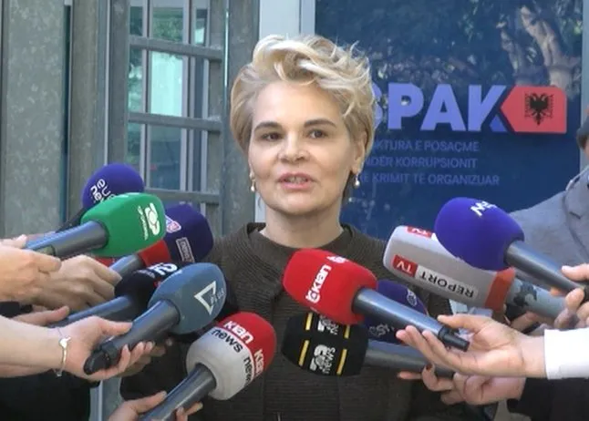 Kryemadhi e quan Ramën nga SPAK si ‘peshku i madh’ : Monika këmbësorja, të ul me këmbë në tokë!