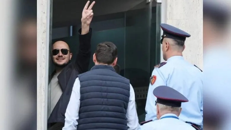 Video – Deklarimet publike të mikut të Geron Xhafajt, Salianji nga burgu i Fierit: A është kjo drejtësia e re?