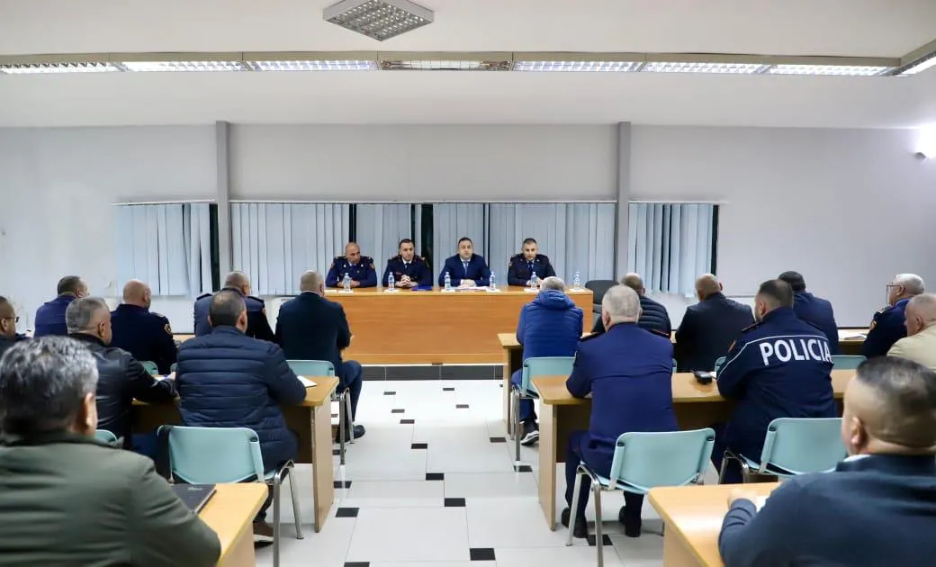 Hoxha dhe Proda prezantojnë Drejtorët e Policisë në Tiranë dhe Durrës, zbardhet porosia për ngjarjet kriminale