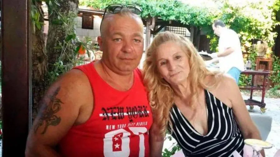 Del foto e shqiptarit që vrau gruan me thikë dhe plagosi edhe djalin