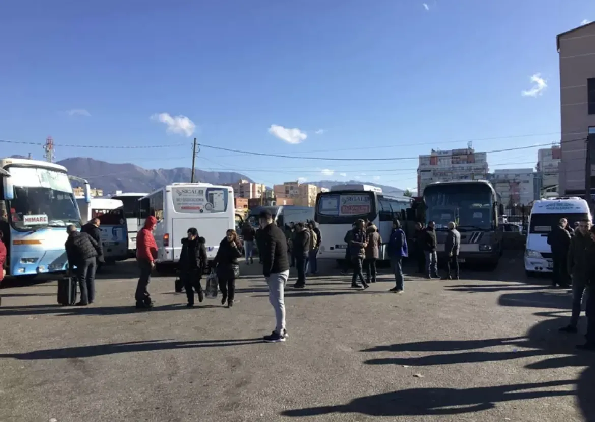 Linja Fushë Krujë – Tiranë  probleme në kurriz të qytetarëve