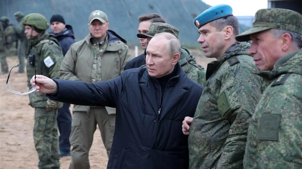 A do të largohen trupat e Putinit me ardhjen e rebelëve anti-Assad?