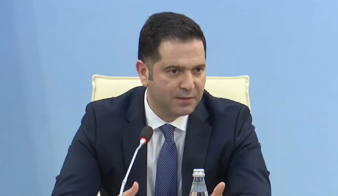 Ministri Malaj: Sektori privat i detyruar të ndjekë trendin rritës të pagave
