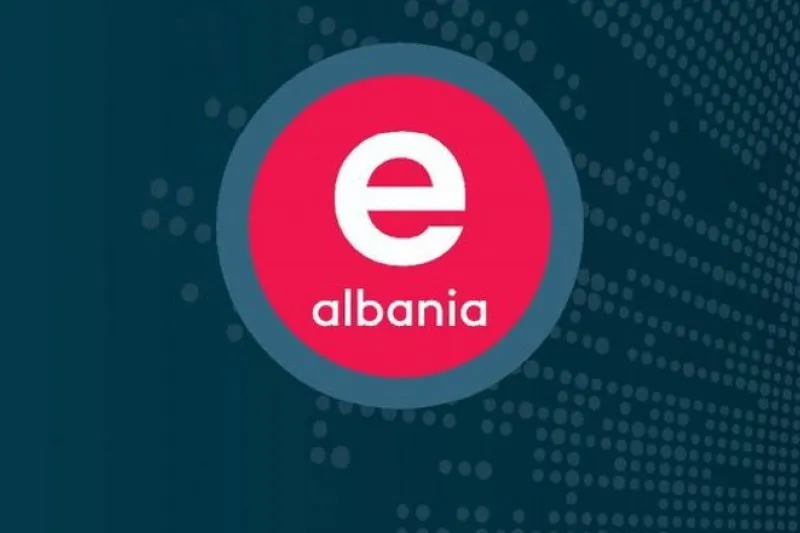 Skandali me e-Albania: Qytetarët penalizohen në prag festash për shkak të keqfunksionimeve të platformës