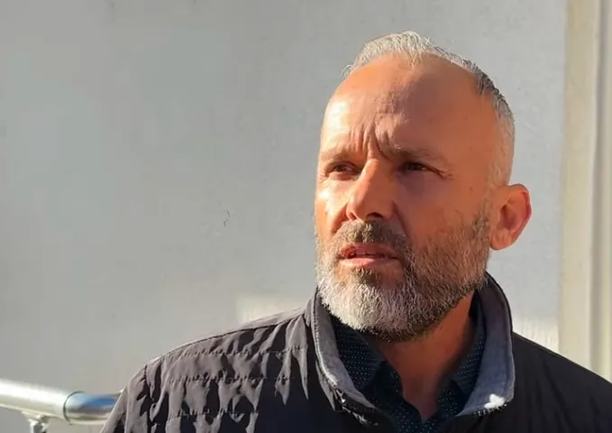 14-vjeçari u kap me pistoletë në Vlorë, babai i të miturit: E gjetën në një godinë të braktisur