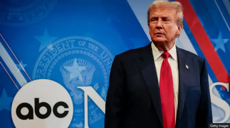 Trjeti mediatik do i paguajë 15 milionë dollarë Trumpit për shpifje