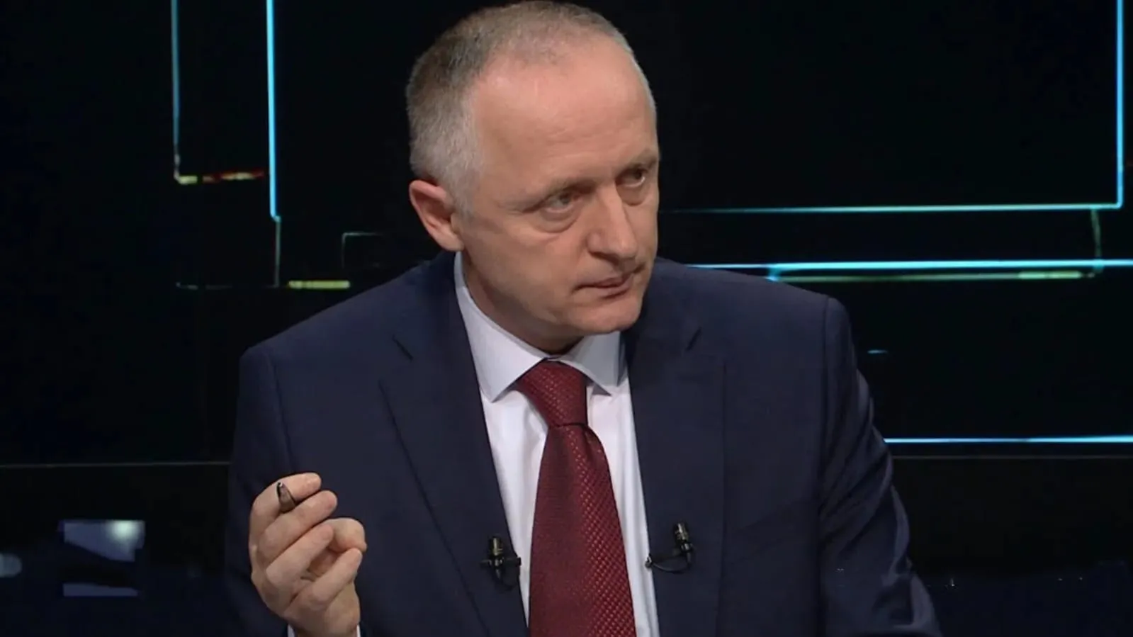 Paradokse/ Dervishi: Popullsia në ulje, ndërtimi në rritje! Pensionet në ulje, çmimet në rritje…