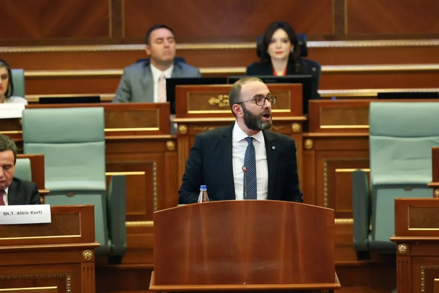 Bardhi në Kuvendin e Kosovës: Një komb, një qëndrim!