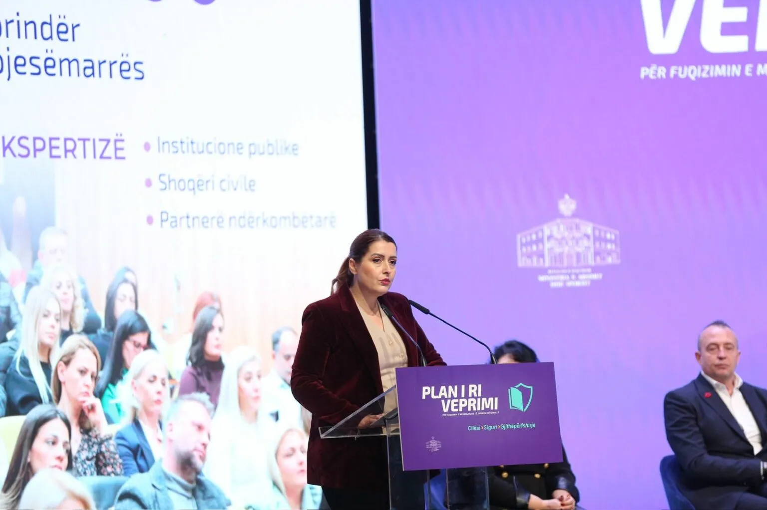 Manastirliu publikon Planin për sigurinë në shkolla: Kemi vendosur mbylljen e TikTok