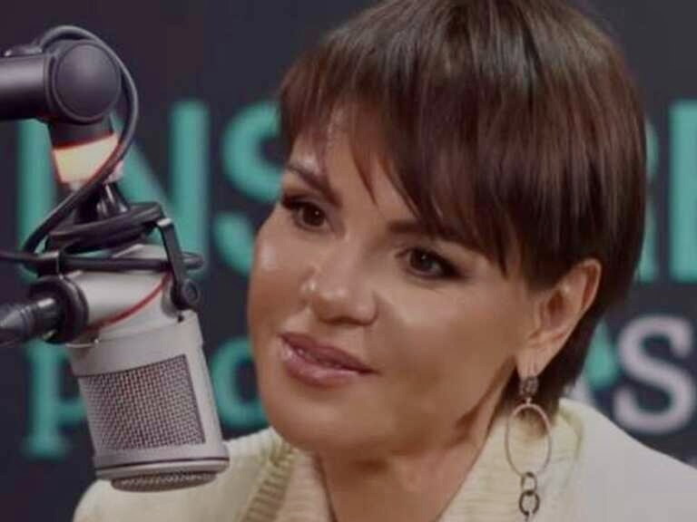 Gazetarja  flet për divorcin: Ishte tërmet 7 ballë!