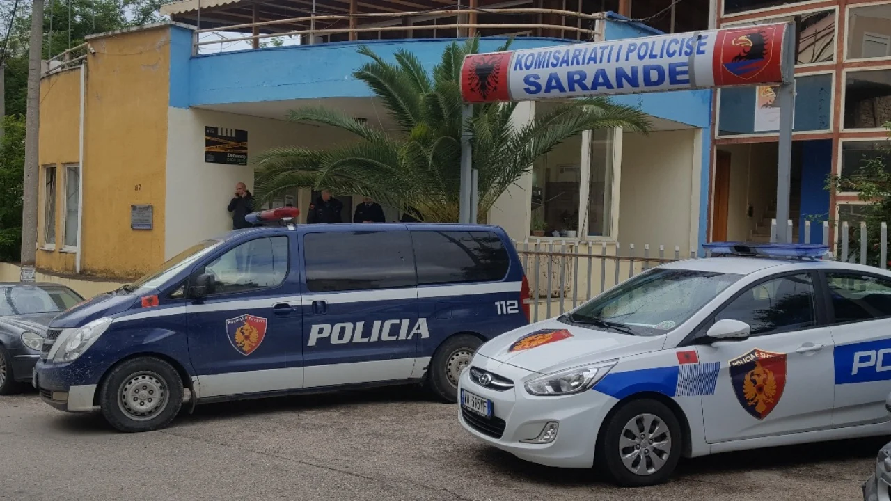 E rëndë në Sarandë, gruaja vret burrin me sopatë