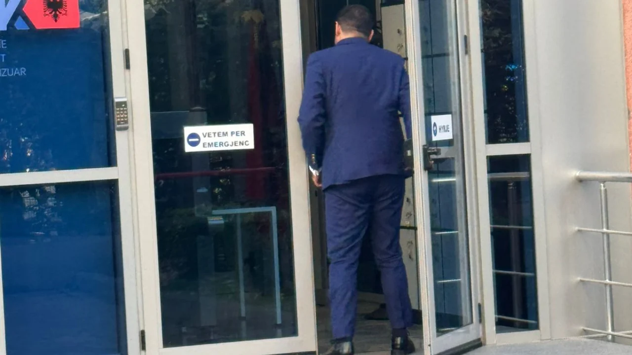 Ish-deputeti Belind Këlliçi paraqitet në SPAK