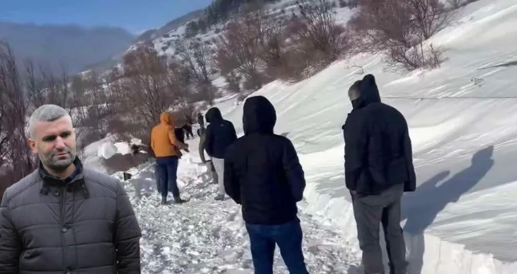 Kukës: Fshatra të izoluar nga bora, mungesë energjie dhe valësh telefonike