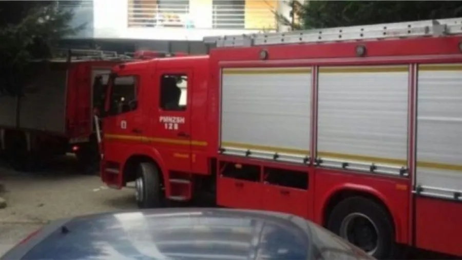 Kamzë/ I vë flakën banesës, arrestohet kryefamiljari