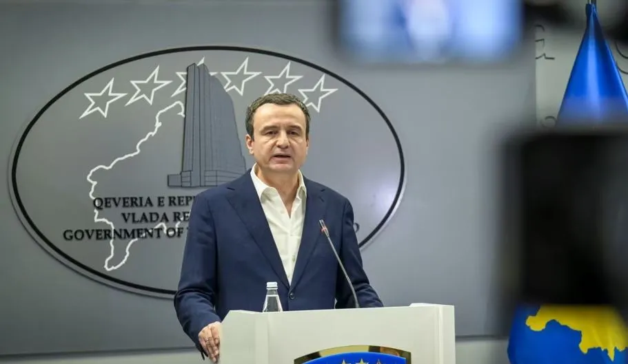 Kurti u bën thirrje ambasadorëve: Aktivizohuni kundër propagandës serbe
