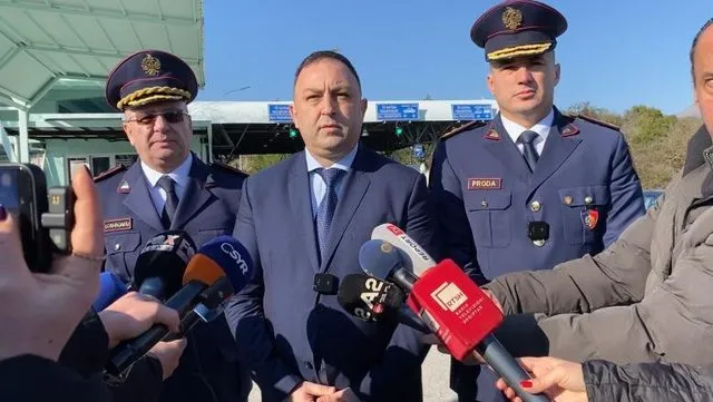 Ministri Hoxha viziton Pikën Kufitare Kakavijë: Janë marrë masat
