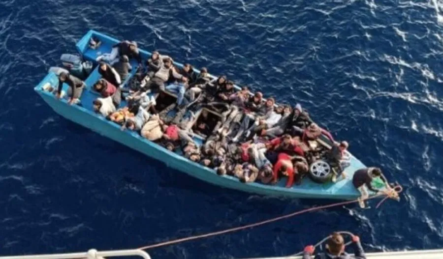 Itali/Anija me emigrantë mbytet në Lampedusa