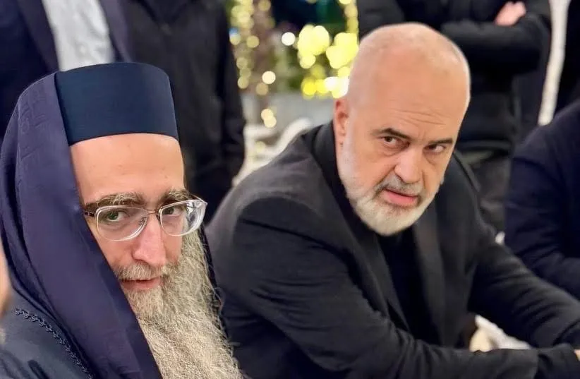 RABINI QË PRITI ME NDERIME EDI RAMA, I DËNUAR PËR KORRUPSION NË IZRAEL