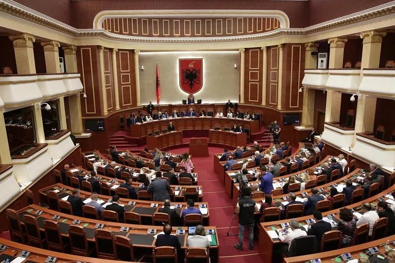 Zbulohen detaje nga pasuria Linda Ramës dhe Aurela Basha  dhe …