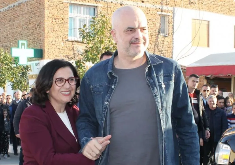 Gjykata amniston ish-kryebashkiaken e Patosit, nuk do të bëjë burg