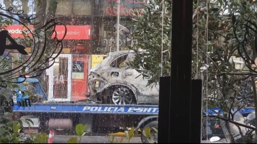 Foto//Makina luksoze që u përdor për vrasjen e Vishës, u vodh në Elbasan