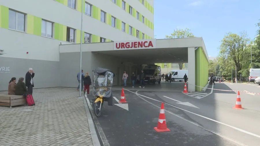 Zjarr në QSUT, merr flakë magazina e neurologjisë, çfarë ndodhi mrëmjen e djeshme