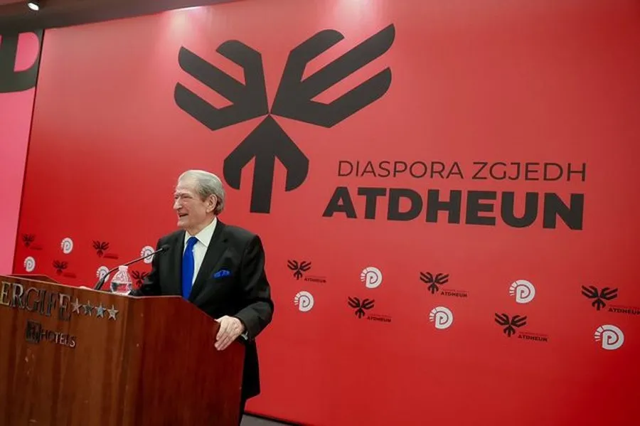 Berisha thirrje emigrantëve: Nëse Rama merr një mandat të katërt, Shqipëria nuk do të ekzistojë