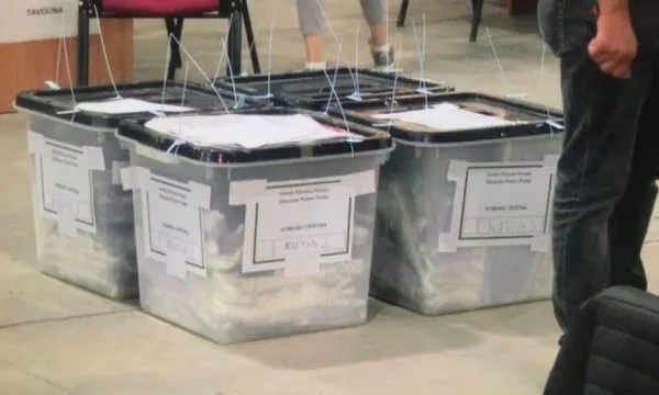 Kosovë/Numërohen mbi 90% të votave: VV rënie të lehtë, PDK mbetet e dyta